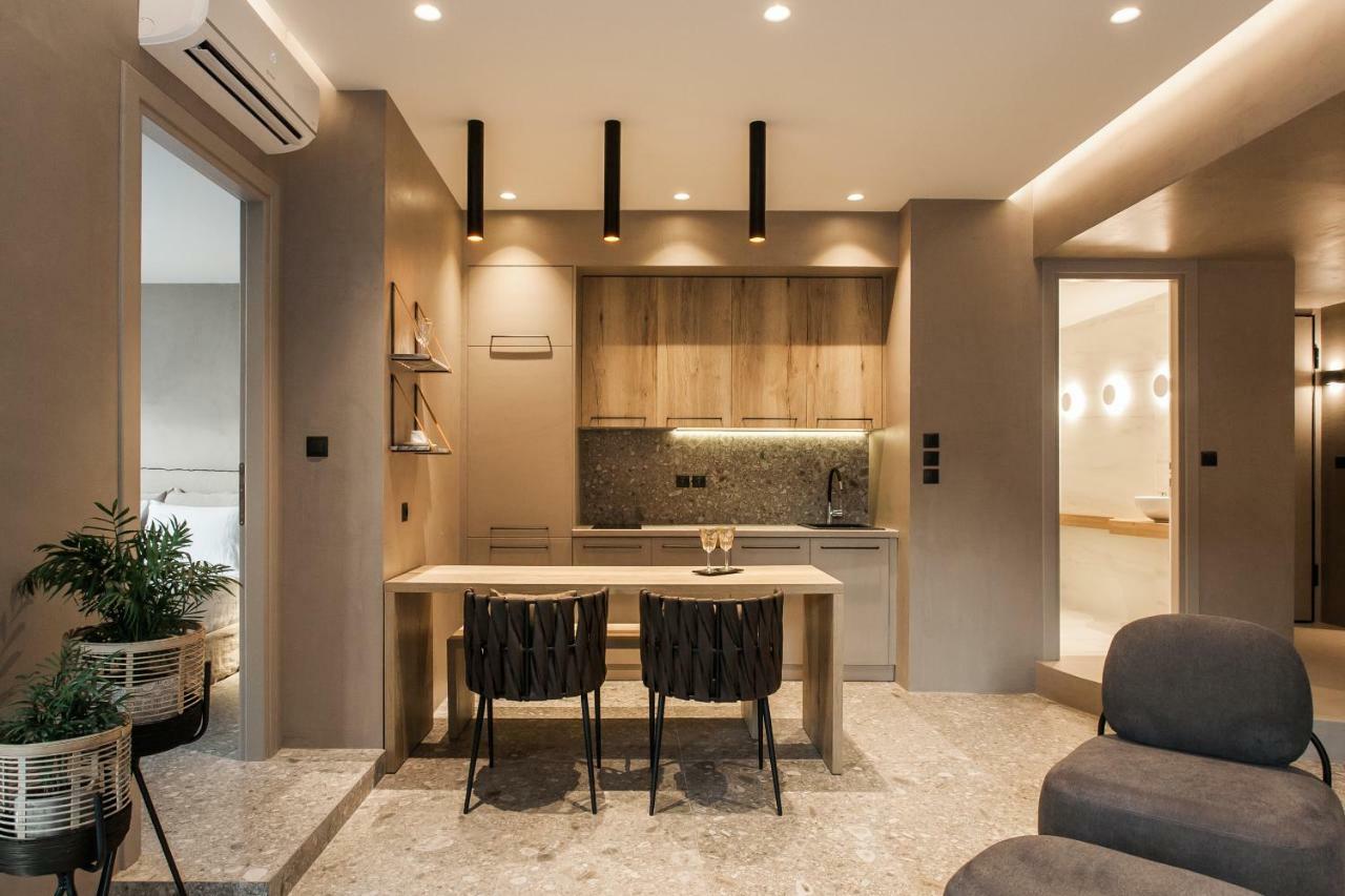*** Boutique Syntagma Apartment W/ Plunge Pool *** Афины Экстерьер фото