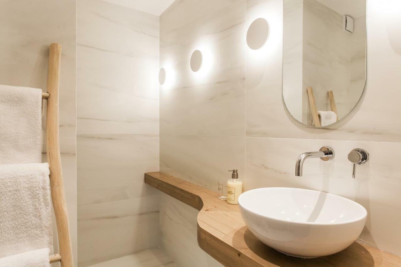 *** Boutique Syntagma Apartment W/ Plunge Pool *** Афины Экстерьер фото